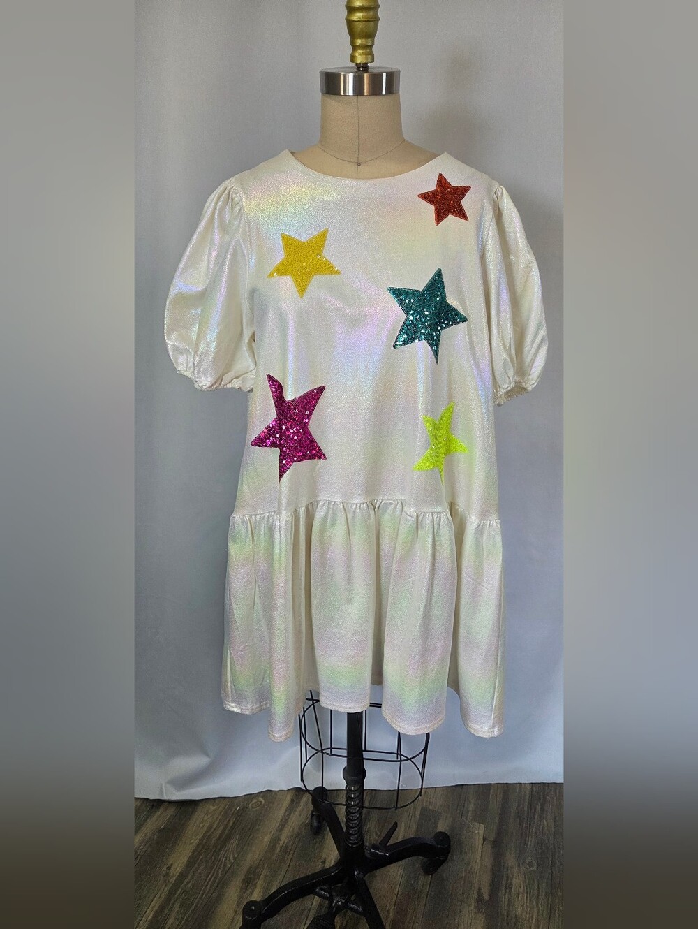 Peach Love California Iridescent Sequin Star Patch Babydoll Dress Medium